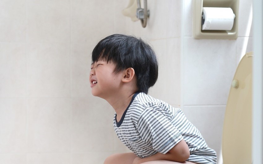 Nhấn vào ảnh để phóng to táo bón ảnh hưởng sự phát triển ở trẻ