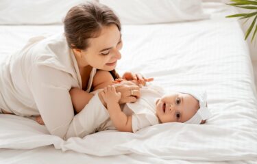 Mẹ không thiếu sữa non cho bé vui khỏe