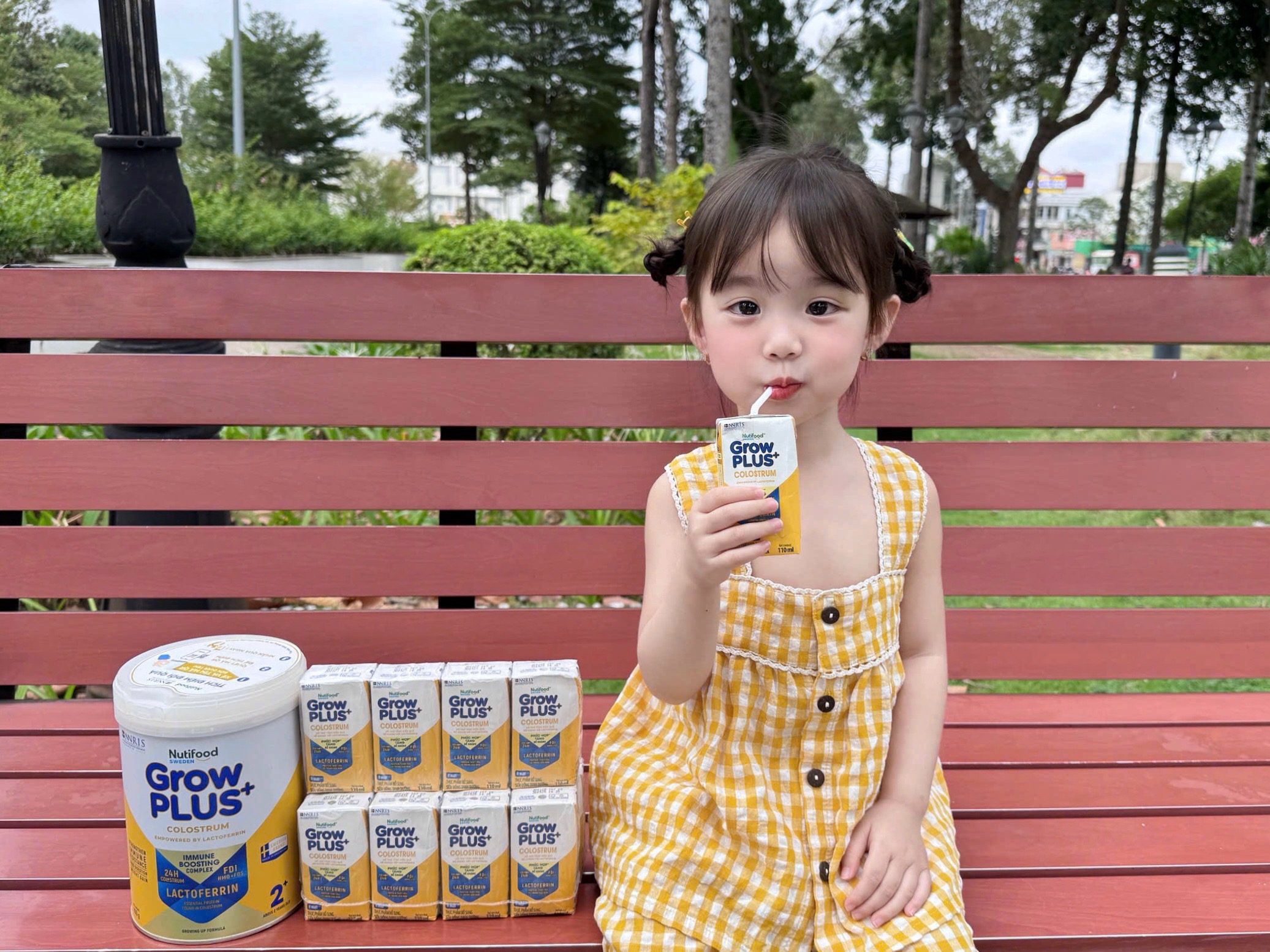 Sữa Nutifood GrowPLUS+ Colostrum Lactoferrin bổ sung Lactoferrin, sữa non 24h và công thức FDI giúp tăng sức đề kháng, đồng thời ức chế các tác nhân gây bệnh cho trẻ