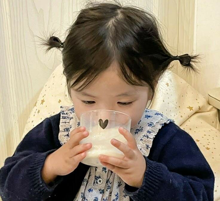 Mẹ từng mua đủ loại thực phẩm chức năng, giờ quay về thứ cơ bản nhất: Sữa giúp con khỏe từ gốc, tăng đề kháng nội sinh