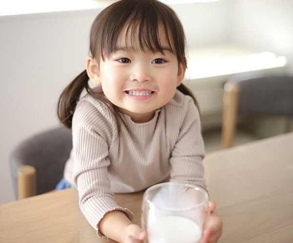 Số ca Covid tăng nhưng con vẫn muốn chạy chơi mùa hè, cách mẹ nên chuẩn bị để con khỏe từ bên trong
